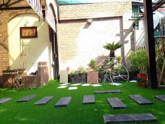 Khuôn viên sân ngoài trời trở nên tự nhiên nhất