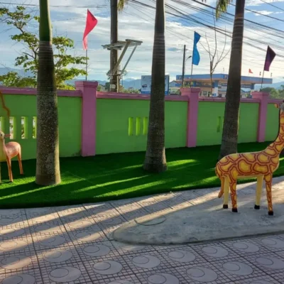 Cỏ nhân tạo làm khuôn viên sân vườn