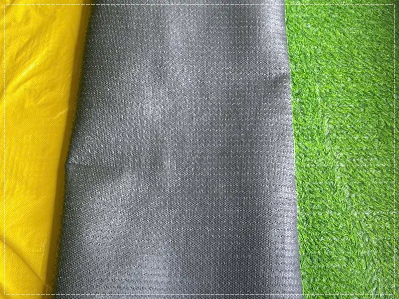 Cỏ nhân tạo đế bạt, phù hợp trang trí