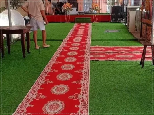 Thảm cỏ nhân tạo giá rẻ trang trí hội trường