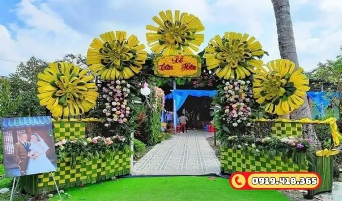 Cỏ nhân tạo làm nền cho đám cưới