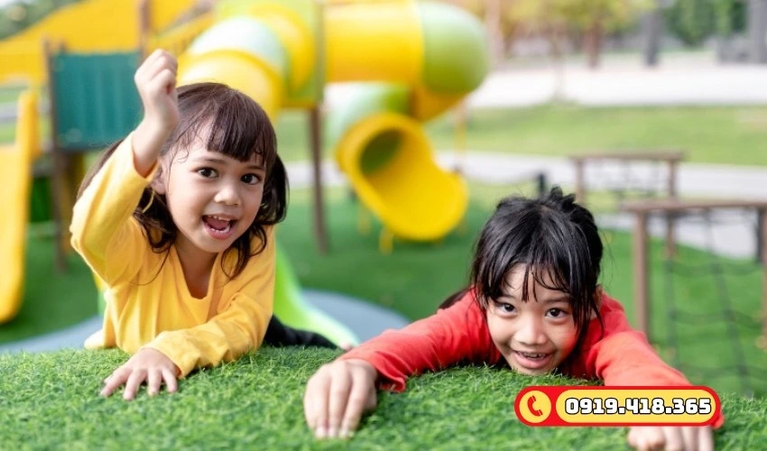Thảm cỏ nhân tạo trang trí trường mầm non