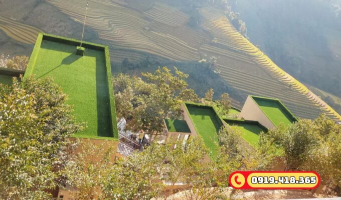 Mái resort phủ xanh cỏ nhân tạo