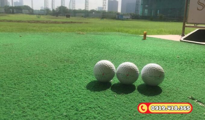 Thảm golf nhân tạo phổ biến, giá tốt